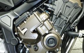 HONDA CB650R E-Clutch 2026 RH17