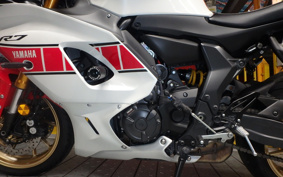 YAMAHA YZF-R7 2022 RM39J