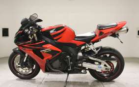 HONDA CBR1000RR 2006 SC57