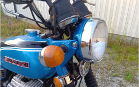 SUZUKI GT250 GT250B