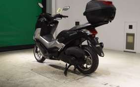 YAMAHA N-MAX 2006 SE86J