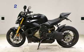 DUCATI STREETFIGHTER V4 S 2021