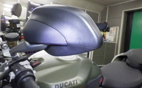 DUCATI STREETFIGHTER V2 2023