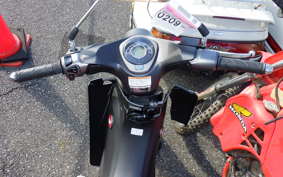 HONDA C125 SUPER CUB JA71