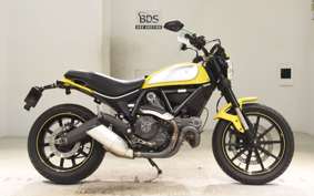 DUCATI SCRAMBLER ICON 2015