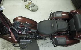 HARLEY FLHXSE1980CVO 2024