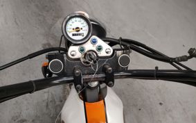 SUZUKI GLASS TRACKER BIG BOY NJ47A