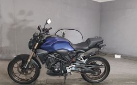 HONDA CB250R MC52