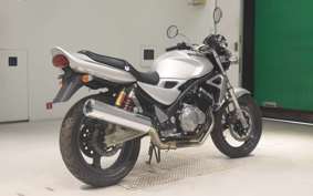 SUZUKI GSX250FX 2000 ZR250C