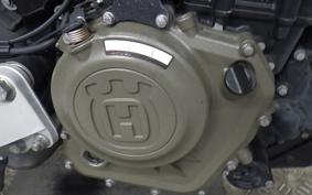 HUSQVARNA スバルトピレン250