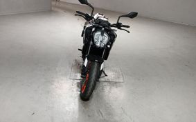 KTM 890 DUKE GP TU940
