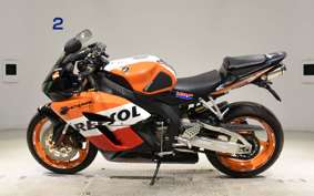 HONDA CBR1000RR 2005 SC57