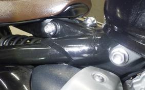 TRIUMPH BONNEVILLE BOBBER 2020