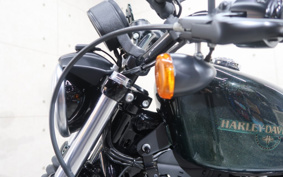 HARLEY XL883N 2018 LE2