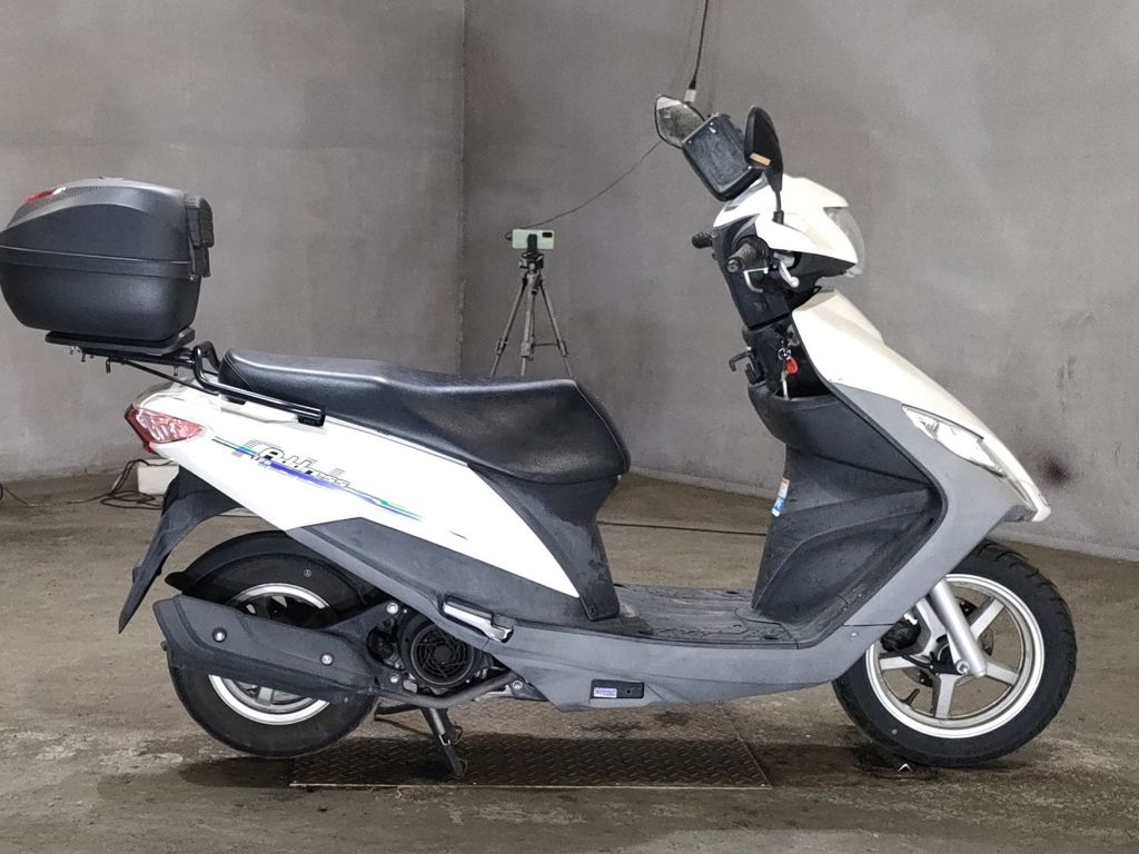 Фото Suzuki ADDRESS V125 с японского аукциона