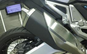 HONDA X-ADV 750 2017 RC95