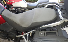 SUZUKI Vｽﾄﾛｰﾑ1000A 2014 VU51A