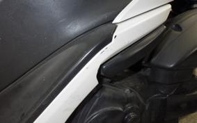 YAMAHA TRICITY 125 1993 SE82J