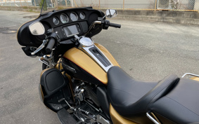 HARLEY FLHTCU TRIKE 2017 MAD