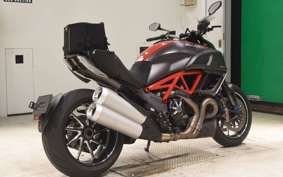 DUCATI DIAVEL Carbon 2012