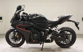 HONDA CBR650R E-Clutch 2018 RH17