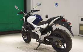 SUZUKI ｸﾞﾗﾃﾞｨｳｽ400 2010 VK58A