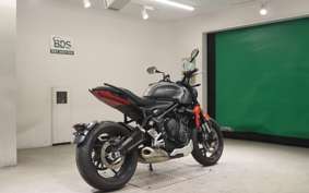 TRIUMPH TRIDENT 660 2023