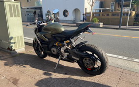 DUCATI STREETFIGHTER V2 2023 3F00