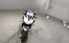 YAMAHA YZF R-3 2019 RH13J