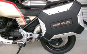 MOTO GUZZI V85 TT 2021 ZGUKW