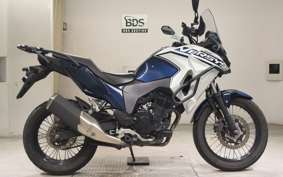 KAWASAKI VERSYS X250Aﾂｱﾗｰ 2024 LE250D