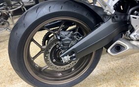 HONDA CB650R 2025 RH17