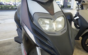 APRILIA SR125 MOTARD