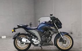 YAMAHA FZS25 RG69