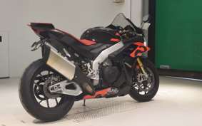 APRILIA RSV4 1100ファクトリ 2023