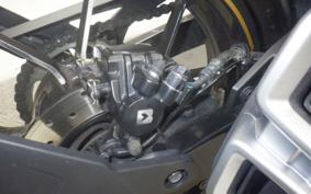 SUZUKI ｼﾞｸｻｰ250