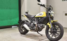 DUCATI SCRAMBLER ICON 2015