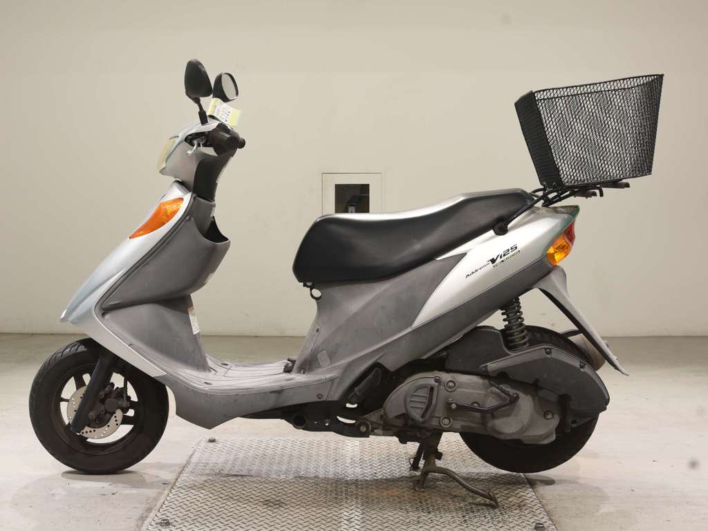 Фото Suzuki ADDRESS V125 с японского аукциона