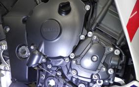 YAMAHA YZF-R1 2012