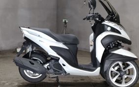 YAMAHA TRICITY 125 SE82J