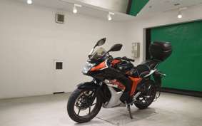 SUZUKI ｼﾞｸｻｰ150SF