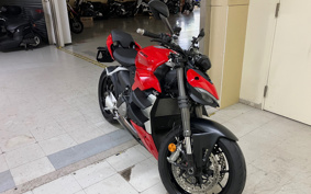 DUCATI  DUCATI  STREET  FIGHTER V2 2022 3F00