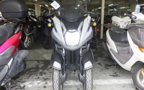 YAMAHA TRICITY 125 SE82J