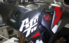 HONDA CRF1100L AFRICA TWIN DCT 2026 SD15