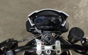 TRIUMPH  TRIUMPH  STREET  TRIPLE RS HDA464