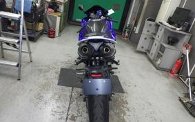 YAMAHA YZF-R1 2013