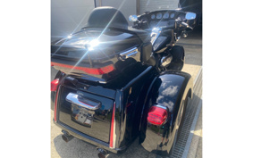HARLEY FLHTCUTG TRI GLI 2017 MAD