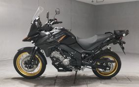 SUZUKI DL650 ( V-Strom 650 ) 2024 C733M