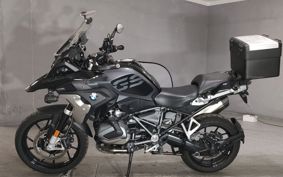 BMW R1250GS 2021 0M01