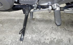 SUZUKI GSR250F 2011